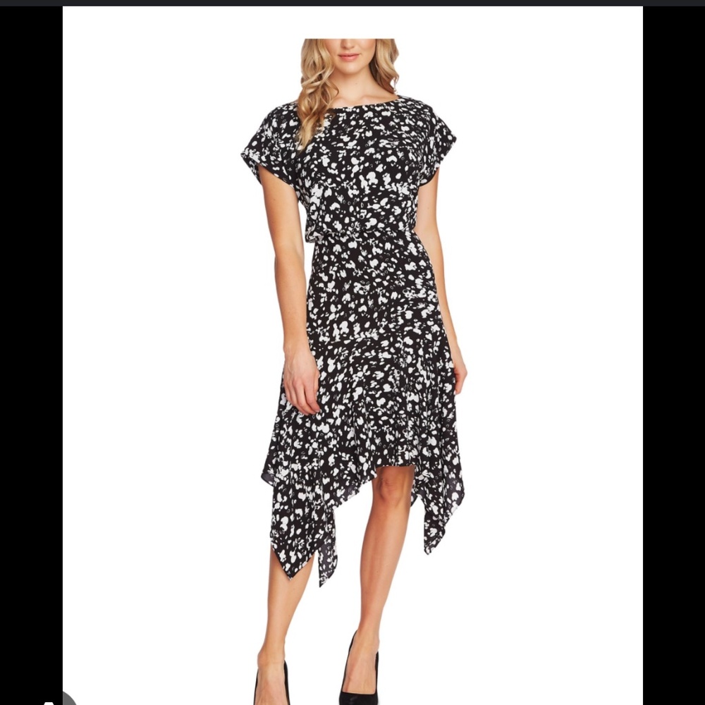 NWT - Vince Camuto black printed short sleeve midi dress